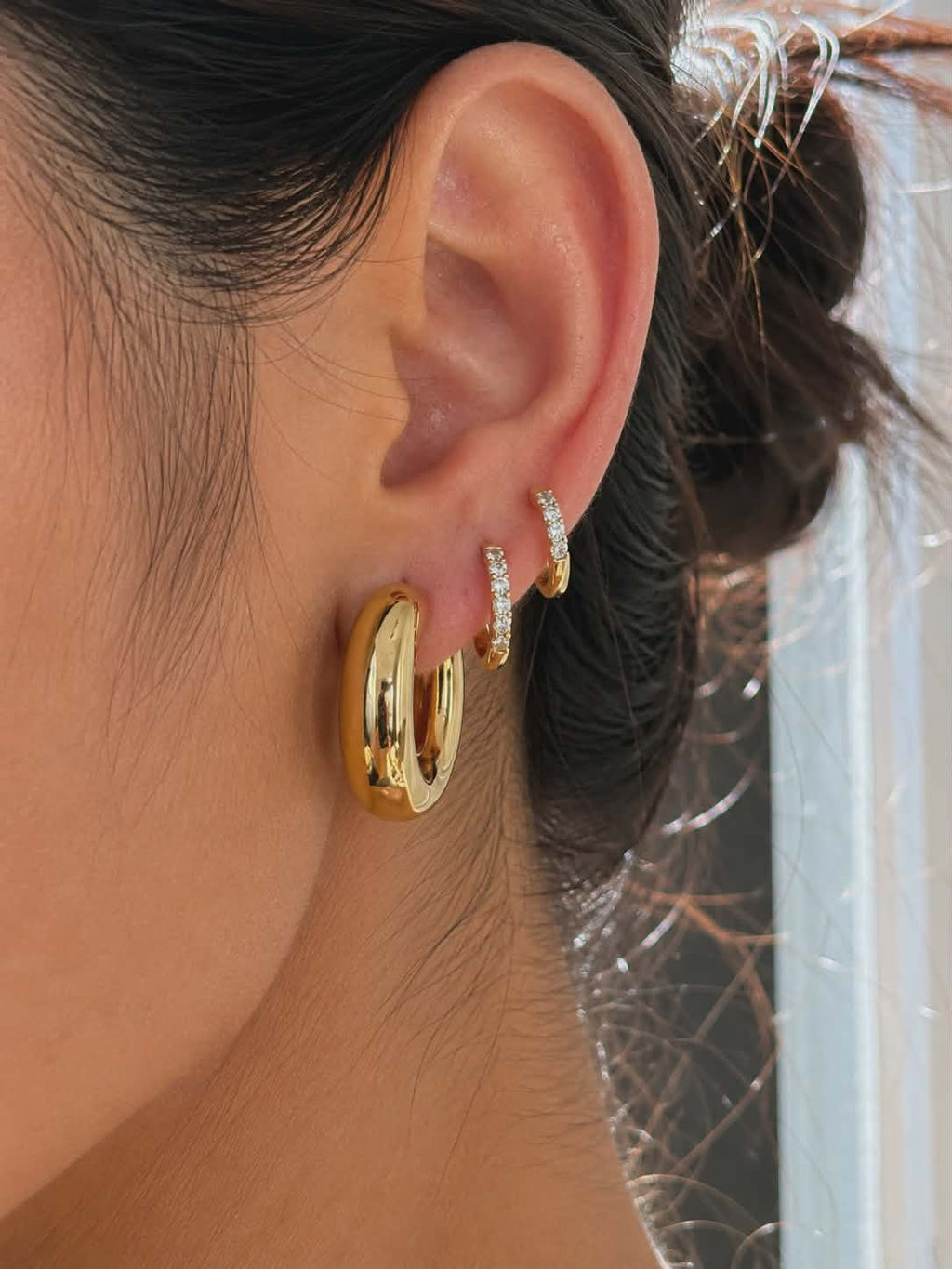Carie Hoops