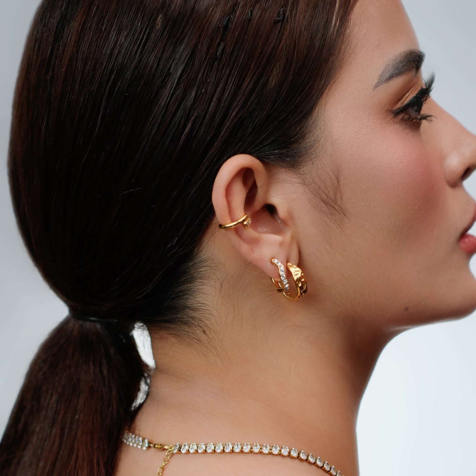 Ynna Curve Earrings
